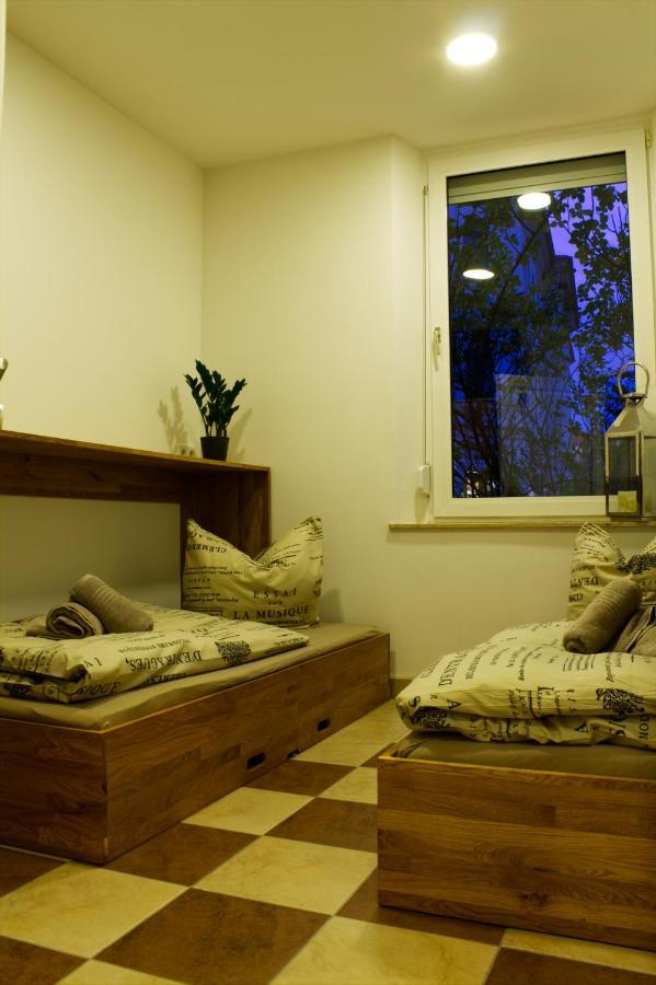 Kl17 Ostel Doebeln Hostel Buitenkant foto