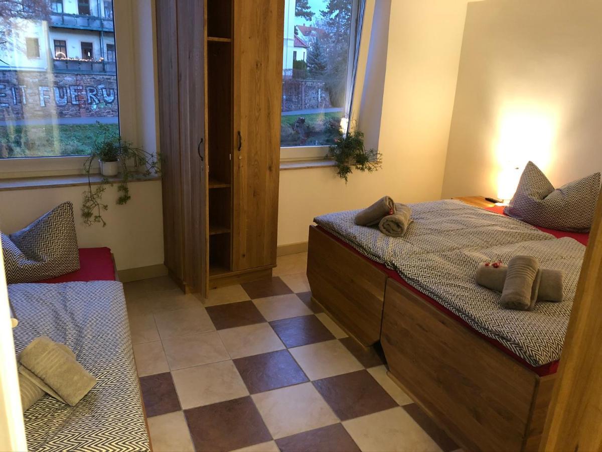 Kl17 Ostel Doebeln Hostel Buitenkant foto